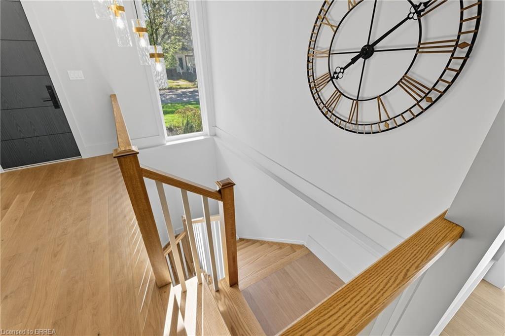 141 Parkside Drive, Brantford, ON - Indoor Photo Showing Other Room