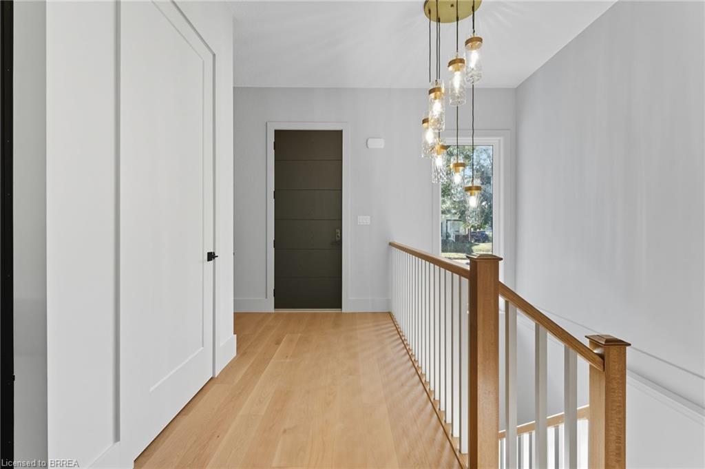 141 Parkside Drive, Brantford, ON - Indoor Photo Showing Other Room