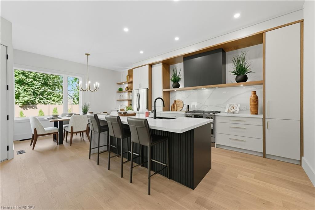 141 Parkside Drive, Brantford, ON - Indoor Photo Showing Other Room