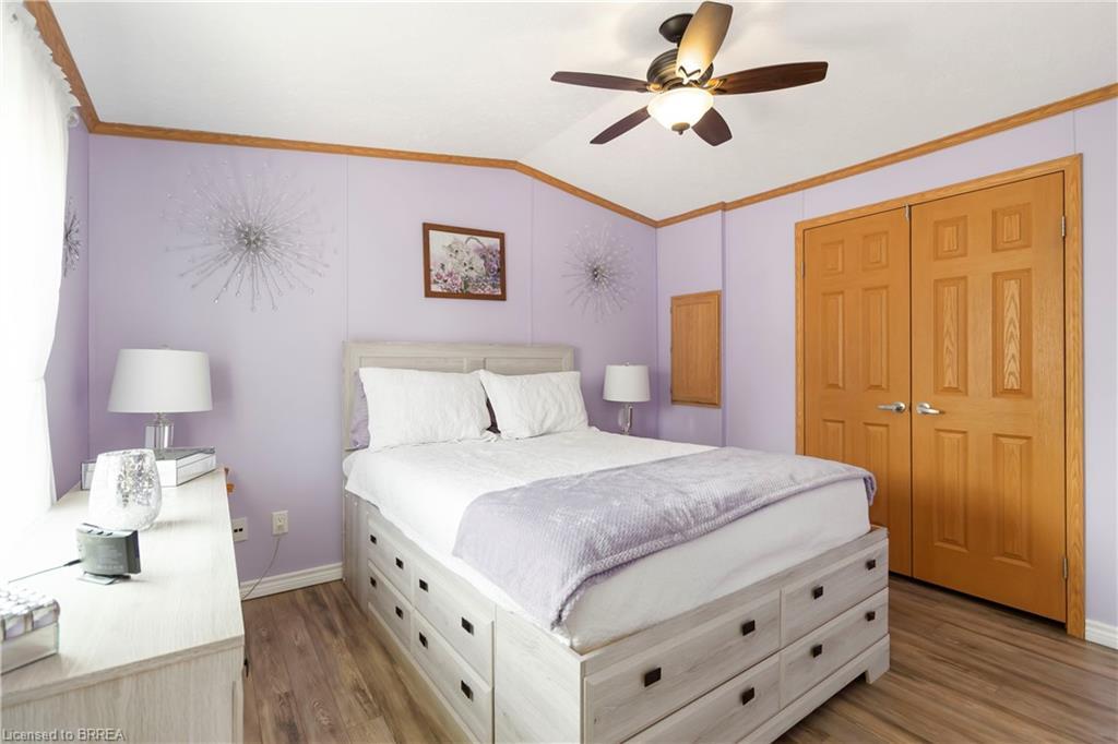 27 Elm Street, Puslinch, ON - Indoor Photo Showing Bedroom