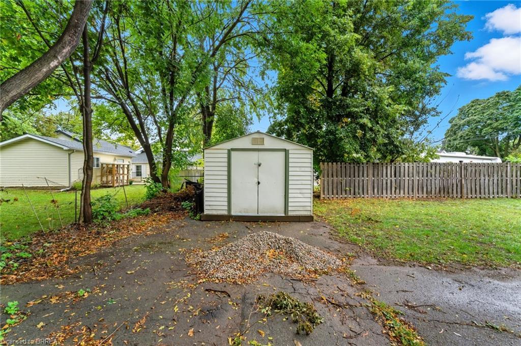 232 Brock Street, Brantford, ON - Outdoor