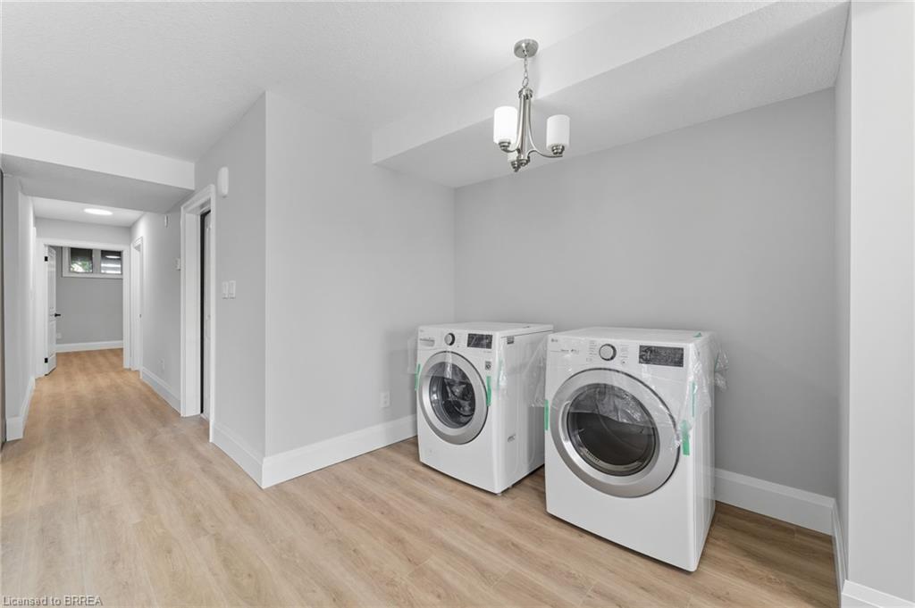 A17-160 Rochefort Street Street, Kitchener, ON - Indoor Photo Showing Laundry Room