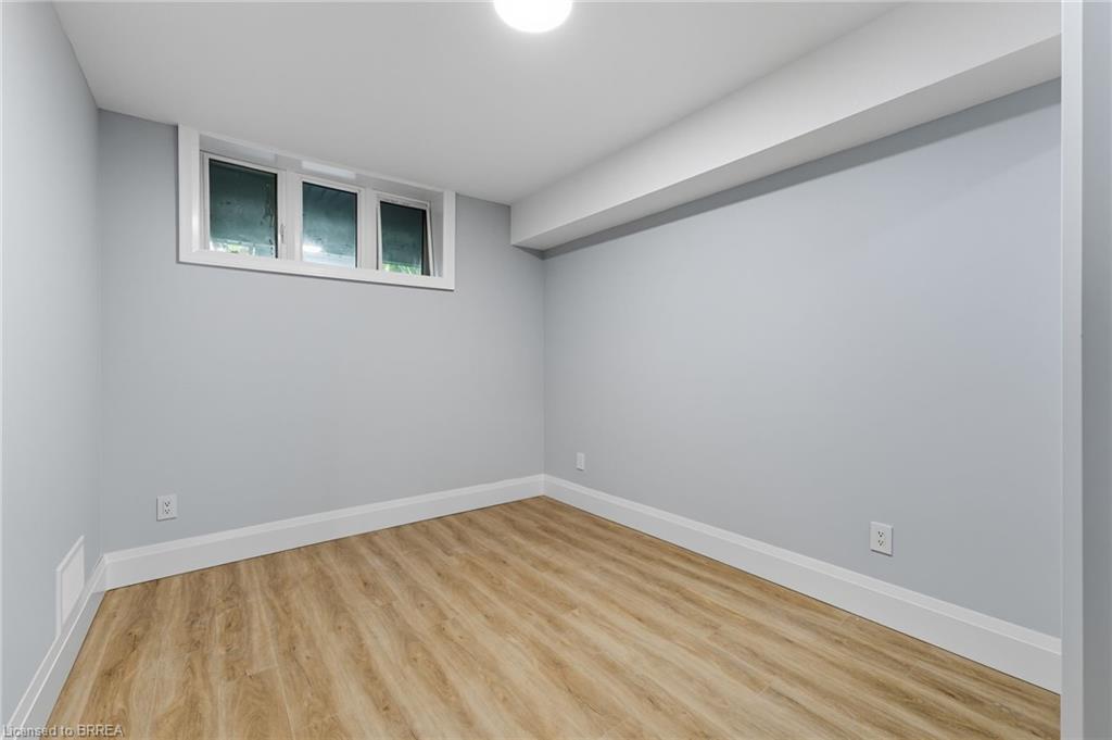 A17-160 Rochefort Street Street, Kitchener, ON - Indoor Photo Showing Other Room