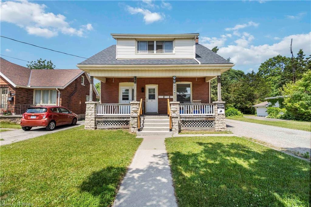 99 Dundas Street, Brantford, ON