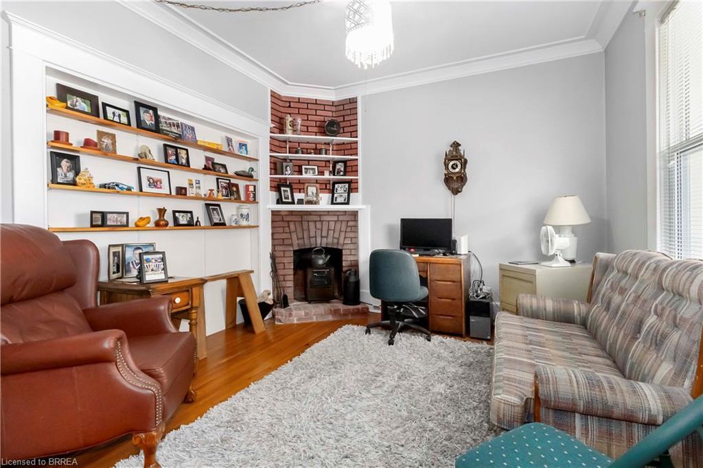 99 Dundas Street, Brantford, ON