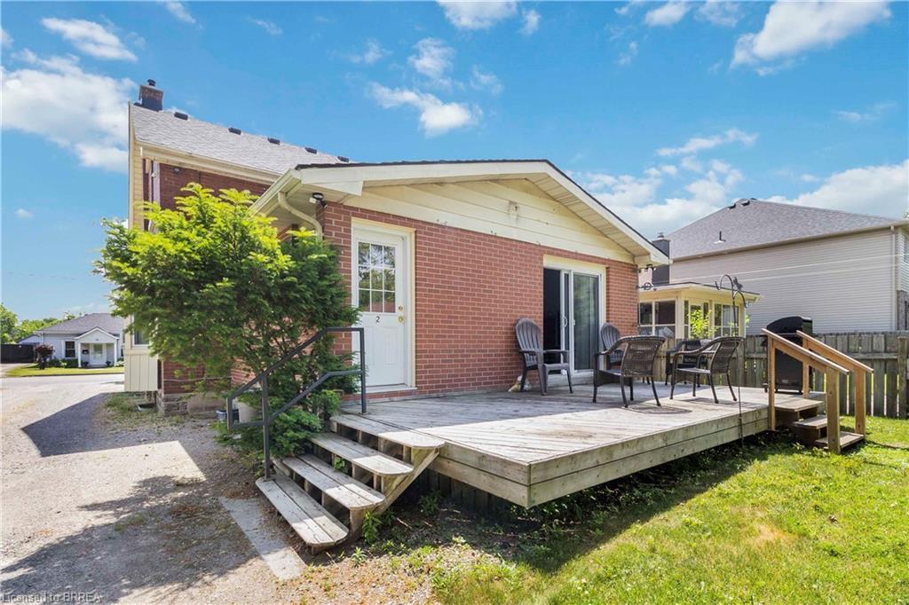 99 Dundas Street, Brantford, ON