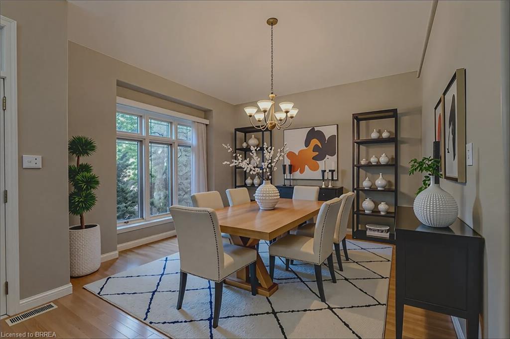 26 Macdonald Crescent, Brantford, ON - Indoor Photo Showing Dining Room