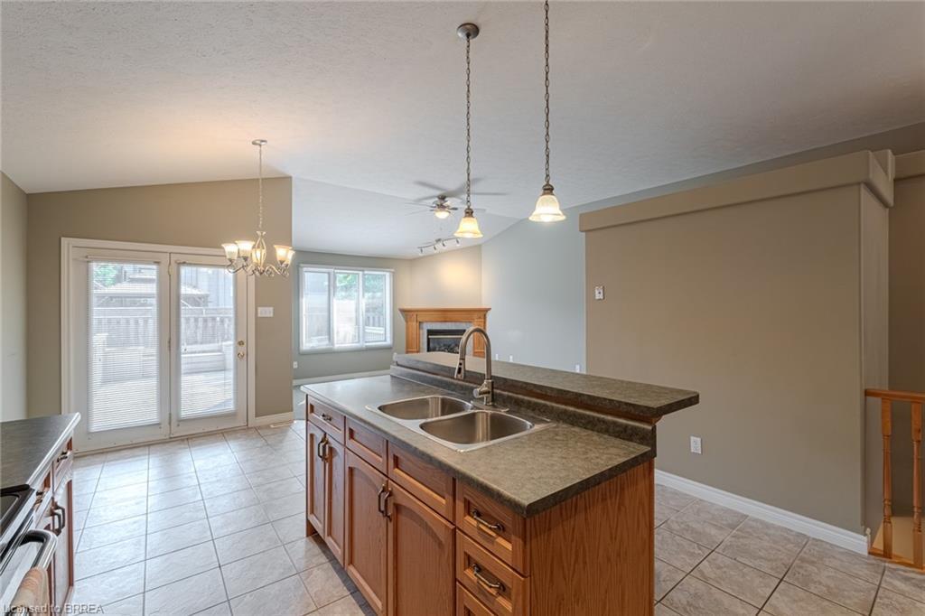 26 Macdonald Crescent, Brantford, ON - Indoor Photo Showing Kitchen With Double Sink