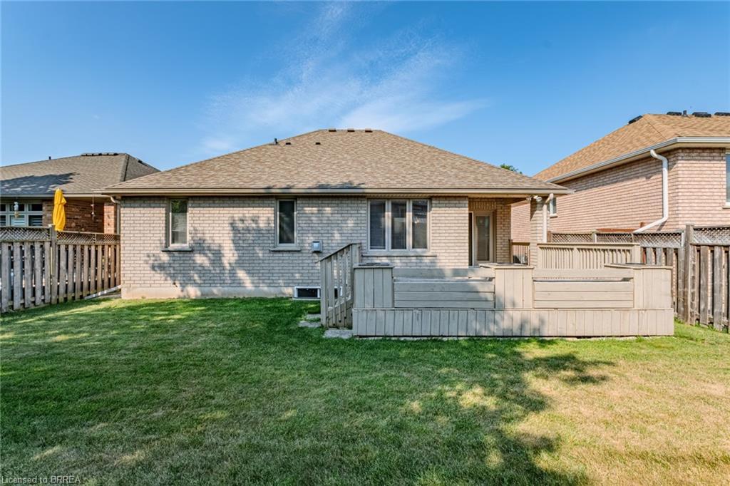 26 Macdonald Crescent, Brantford, ON - Outdoor