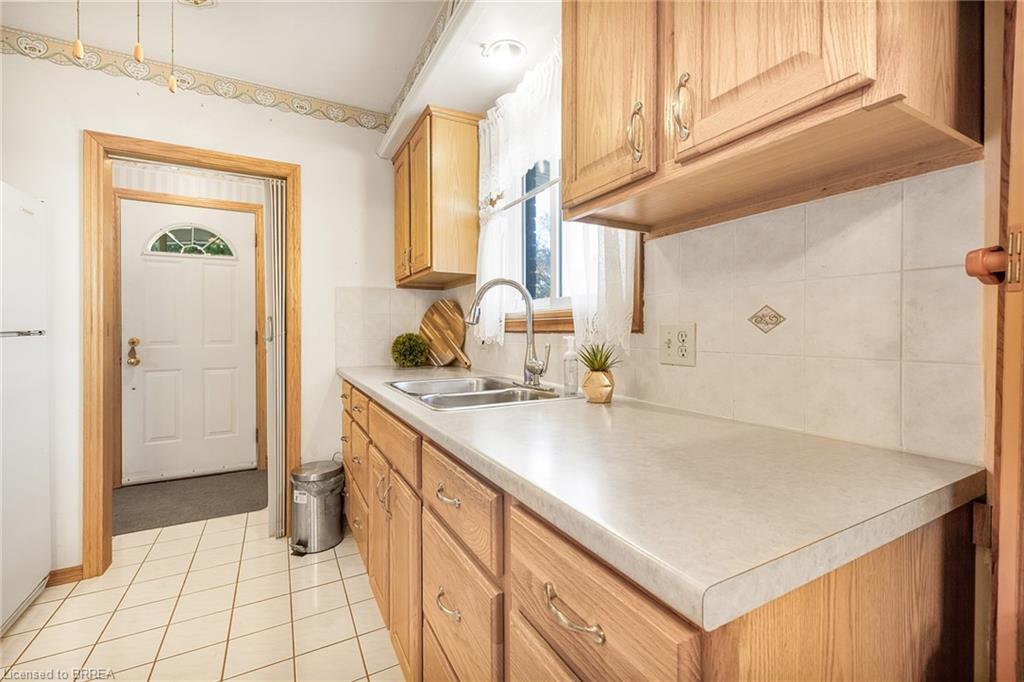 48 Ellenson Drive, Brantford, ON - Indoor Photo Showing Kitchen With Double Sink