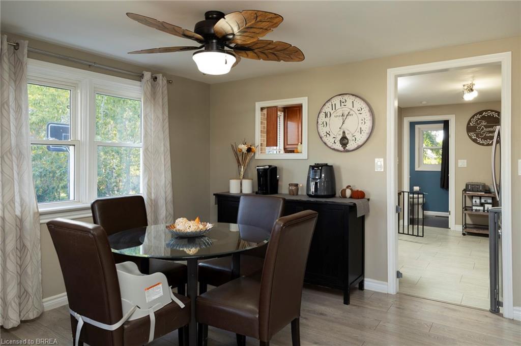 92 Sovereign Street W, Waterford, ON - Indoor Photo Showing Dining Room