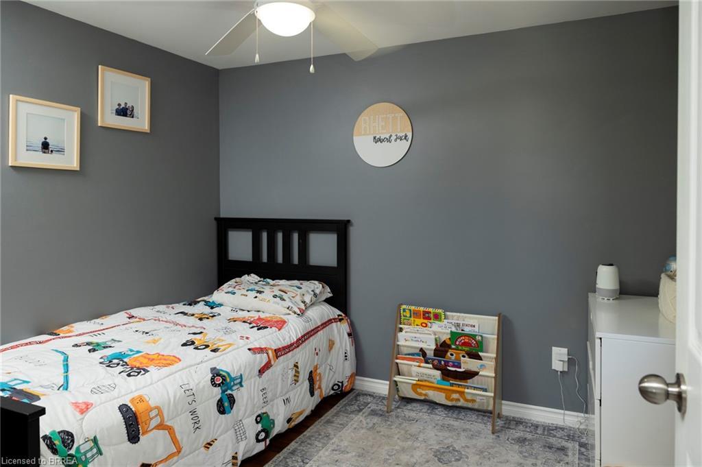 92 Sovereign Street W, Waterford, ON - Indoor Photo Showing Bedroom