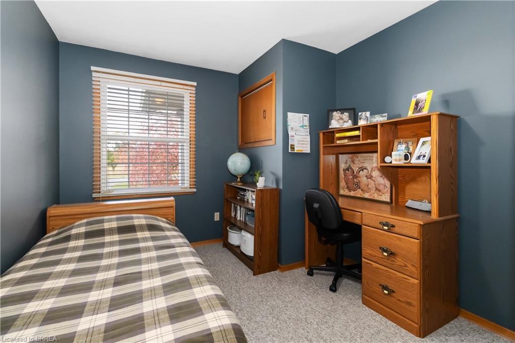 725 Hwy 54, Brantford, ON - Indoor