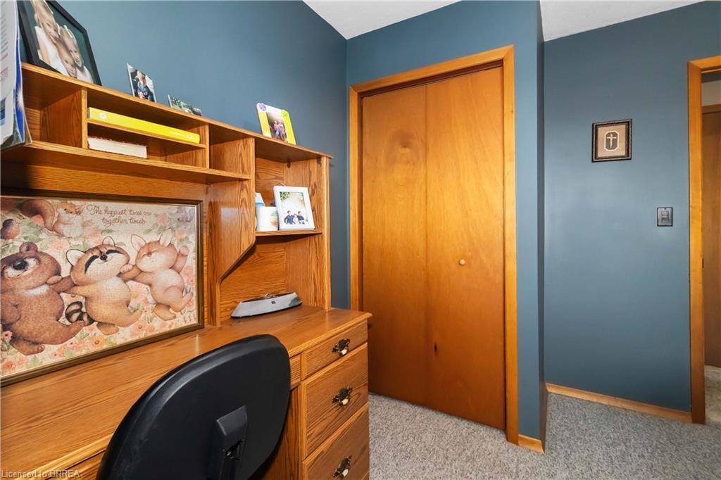 725 Hwy 54, Brantford, ON - Indoor Photo Showing Other Room