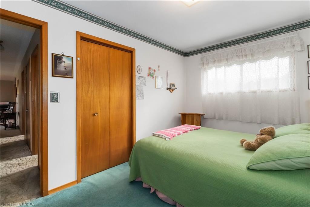 725 Hwy 54, Brantford, ON - Indoor Photo Showing Bedroom