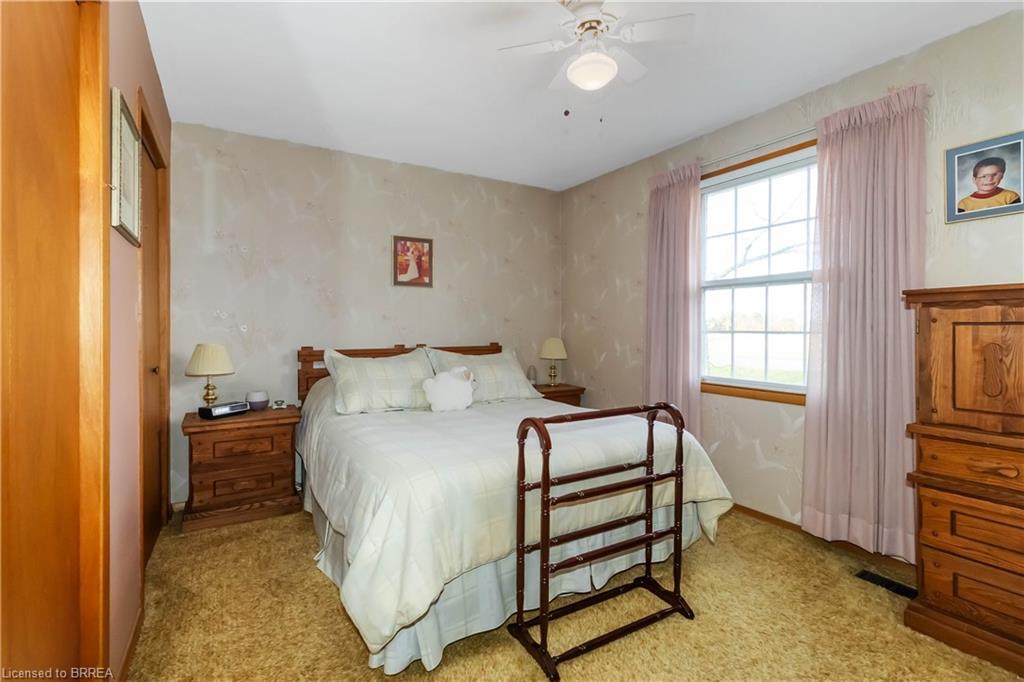 725 Hwy 54, Brantford, ON - Indoor Photo Showing Bedroom