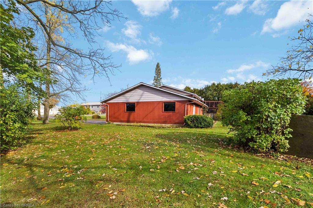 725 Hwy 54, Brantford, ON - Outdoor