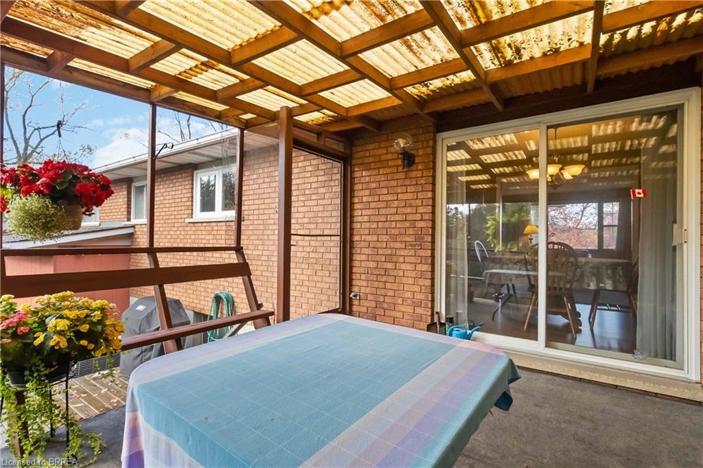 725 Hwy 54, Brantford, ON - Outdoor With Exterior