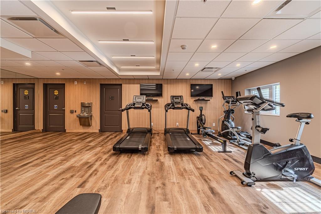 404-34 Norman Street, Brantford, ON - Indoor Photo Showing Gym Room