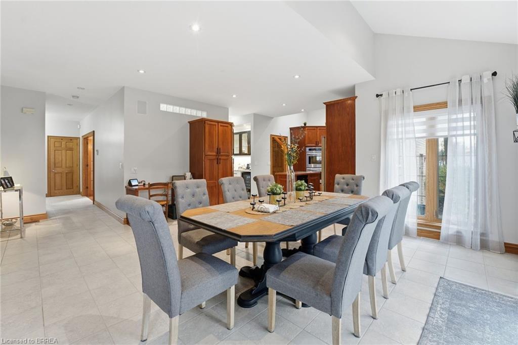271 Windham 14 Road, Simcoe, ON - Indoor Photo Showing Dining Room