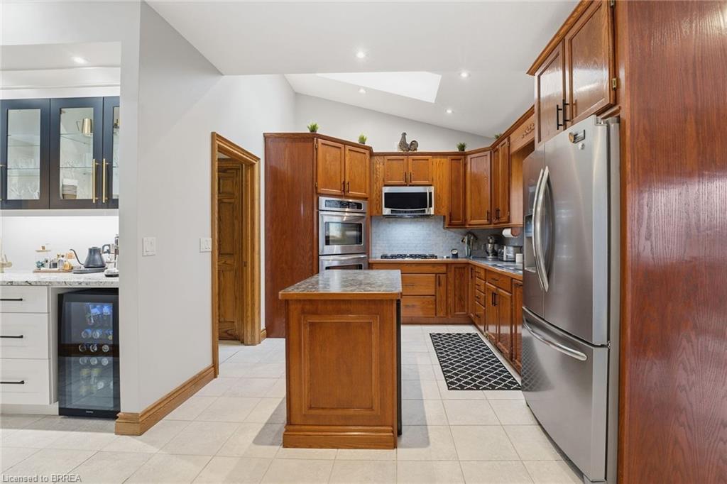 271 Windham 14 Road, Simcoe, ON - Indoor Photo Showing Kitchen