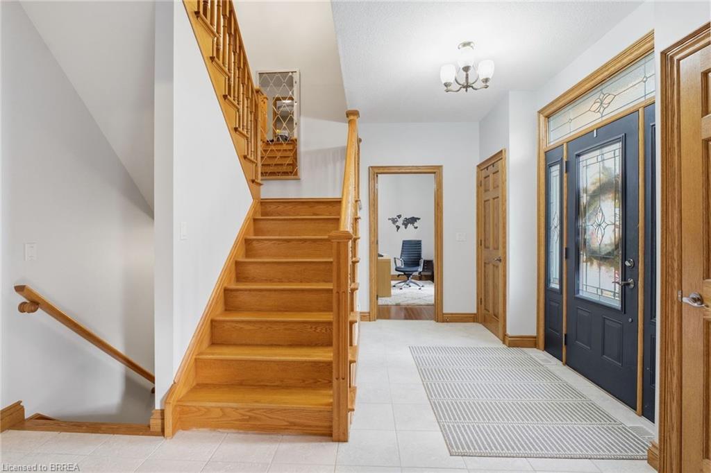 271 Windham 14 Road, Simcoe, ON - Indoor Photo Showing Other Room