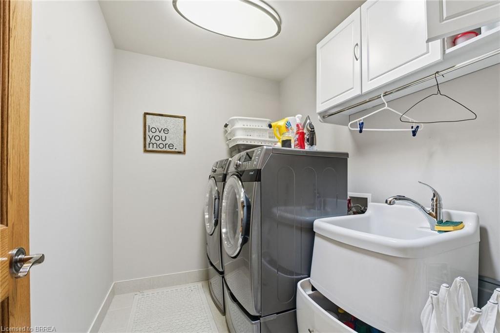 271 Windham 14 Road, Simcoe, ON - Indoor Photo Showing Laundry Room