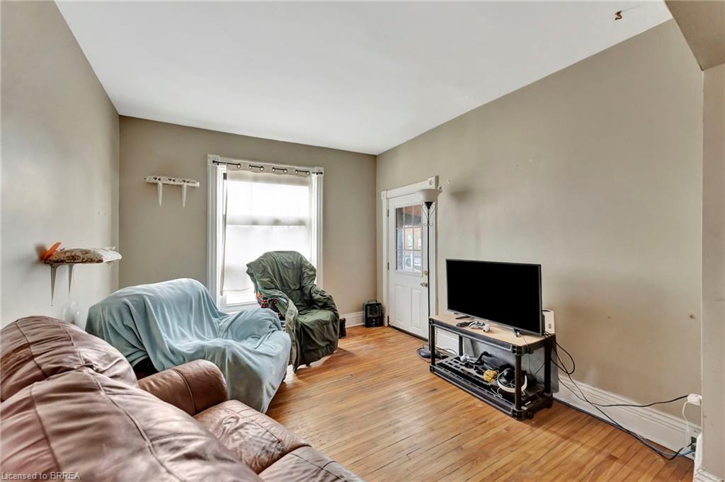 157-159 Market Street, Brantford, ON