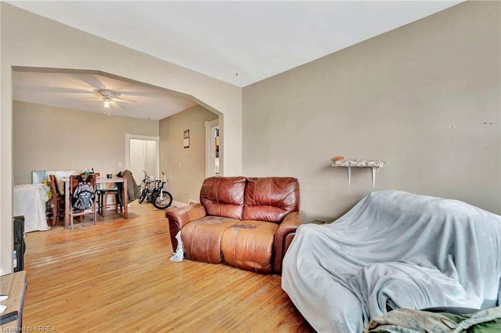 157-159 Market Street, Brantford, ON