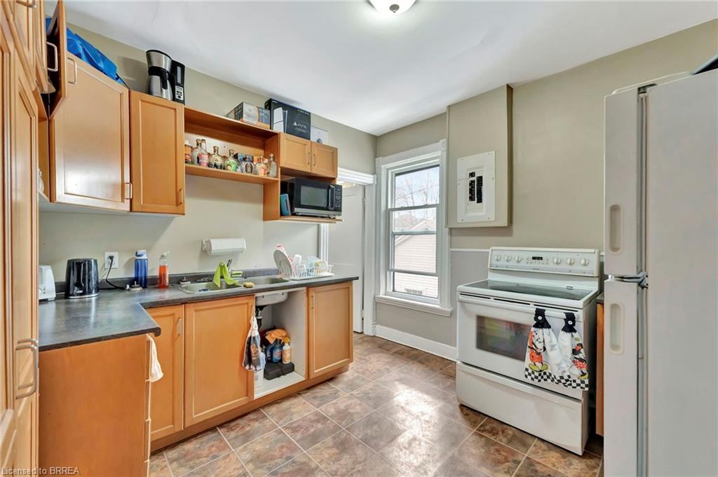 157-159 Market Street, Brantford, ON