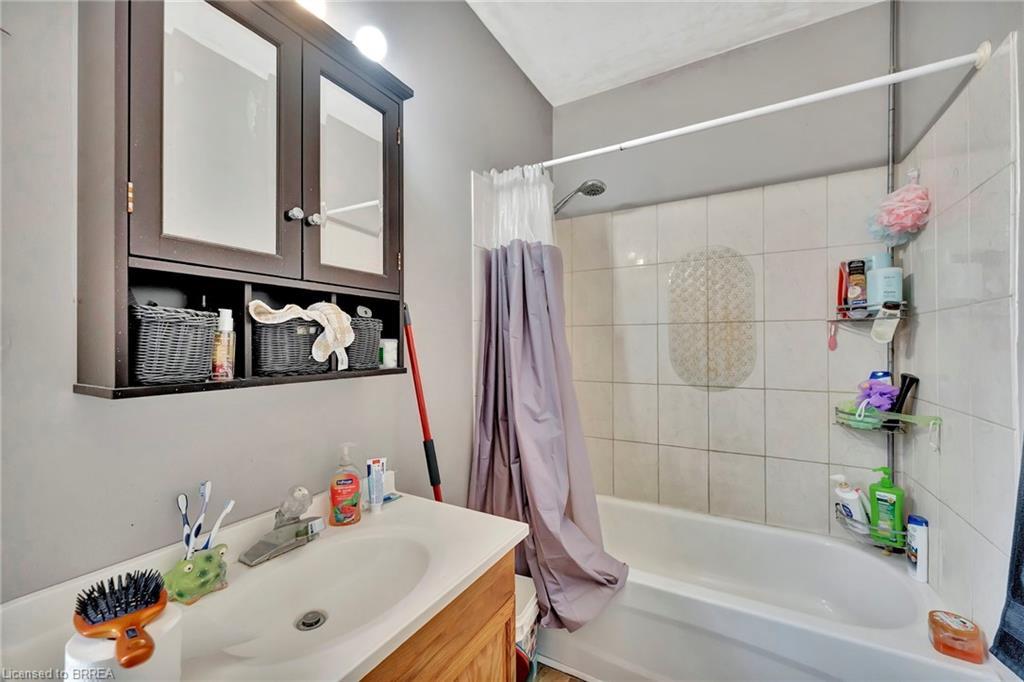 157-159 Market Street, Brantford, ON