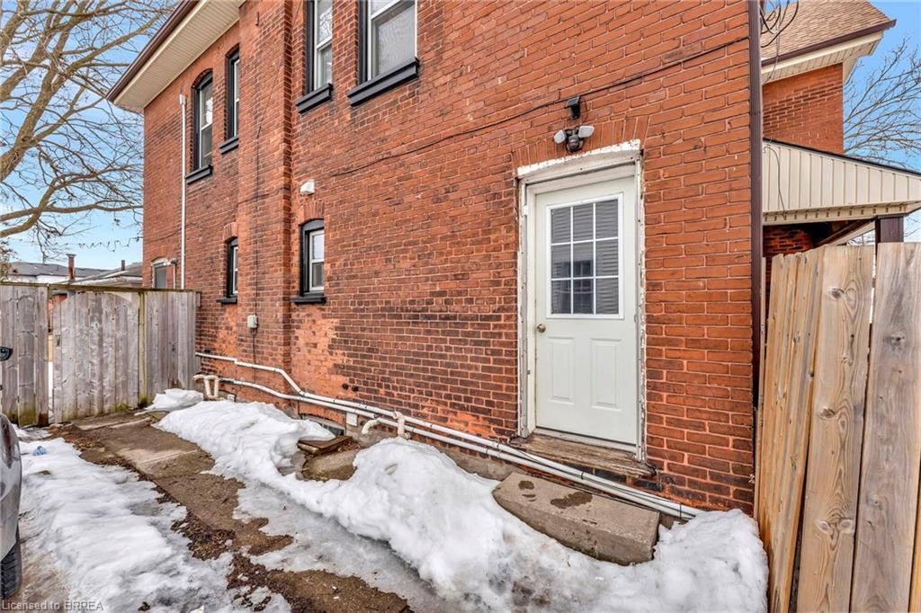 157-159 Market Street, Brantford, ON