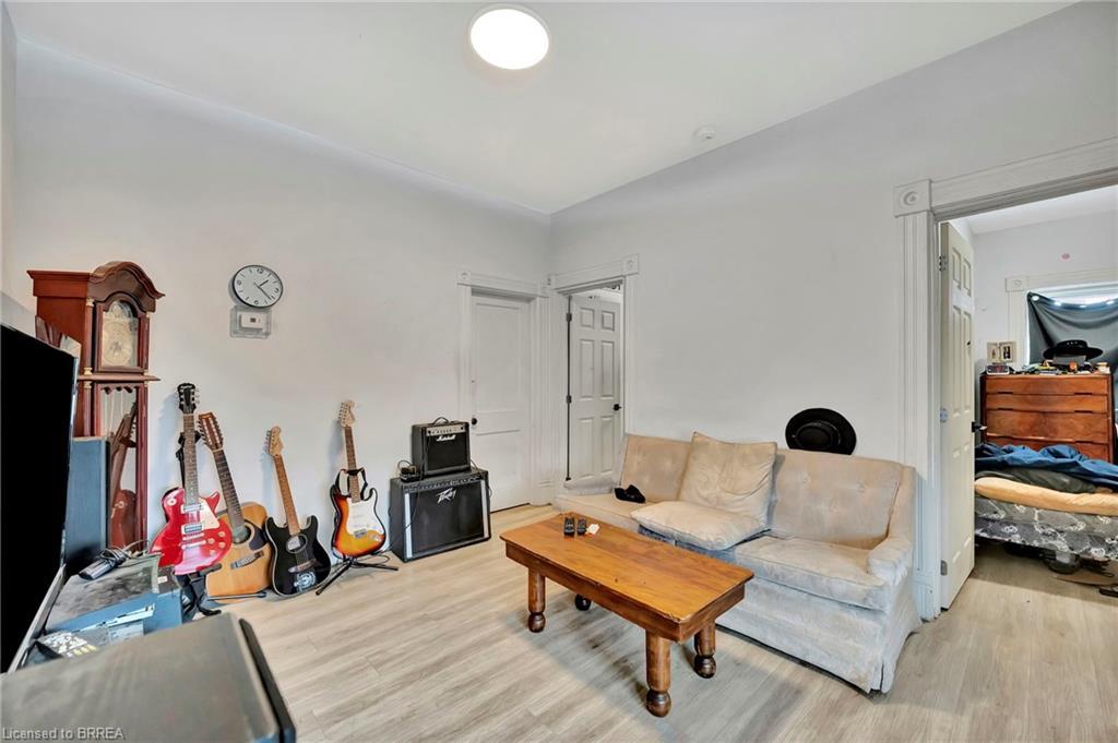 157-159 Market Street, Brantford, ON