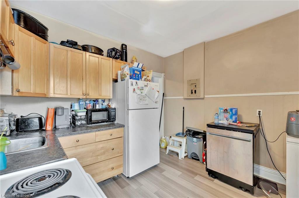 157-159 Market Street, Brantford, ON