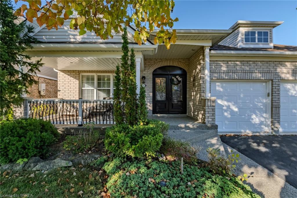 72 Hunter Way, Brantford, ON - Outdoor