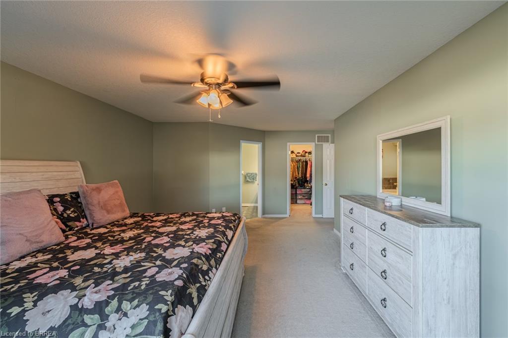 72 Hunter Way, Brantford, ON - Indoor Photo Showing Bedroom