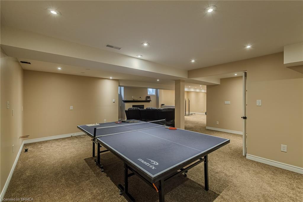 72 Hunter Way, Brantford, ON - Indoor Photo Showing Other Room