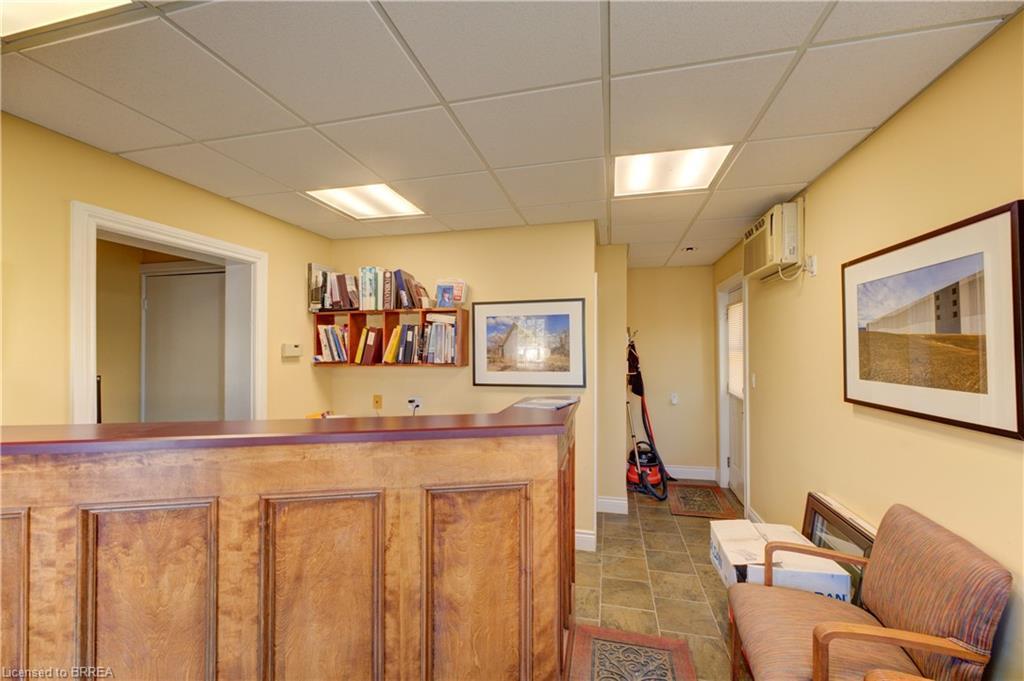 60-62 Colborne Street W, Brantford, ON