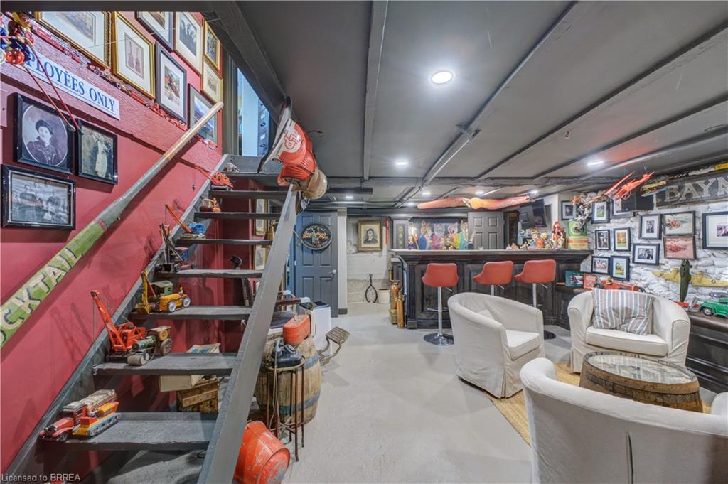 60-62 Colborne Street W, Brantford, ON