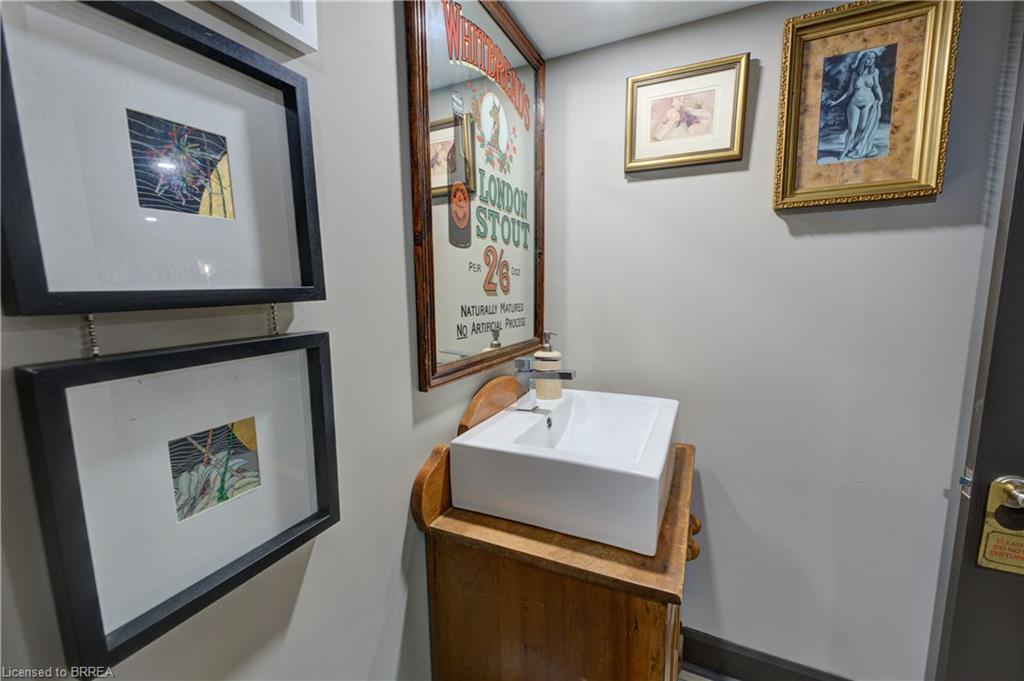 60-62 Colborne Street W, Brantford, ON