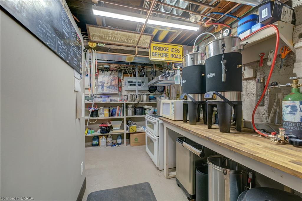 60-62 Colborne Street W, Brantford, ON