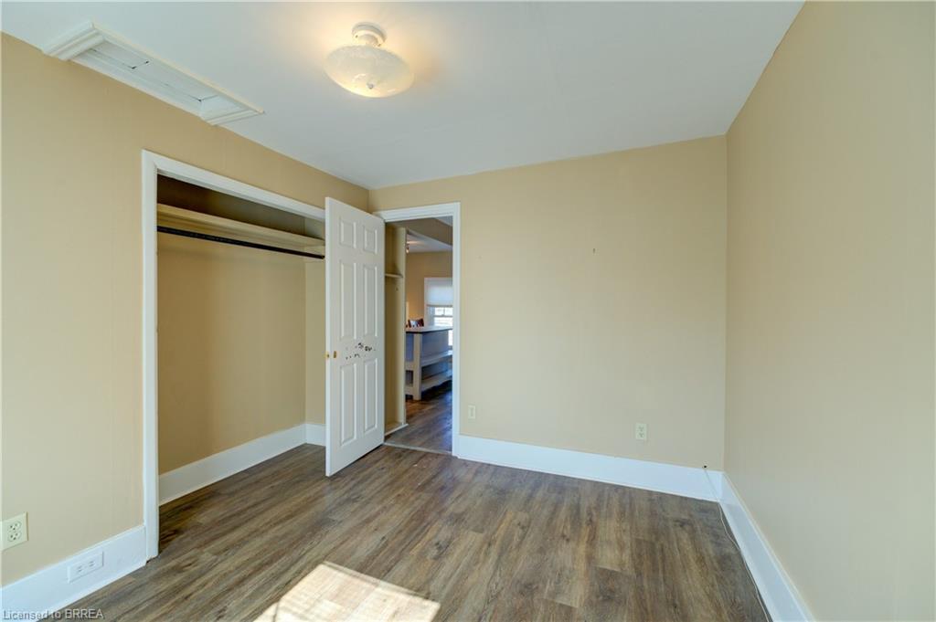 60-62 Colborne Street W, Brantford, ON