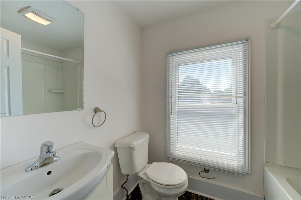 60-62 Colborne Street W, Brantford, ON