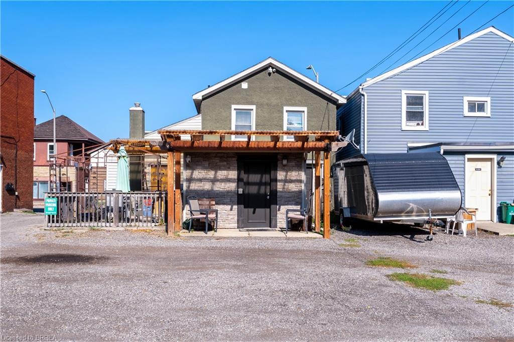 60-62 Colborne Street W, Brantford, ON