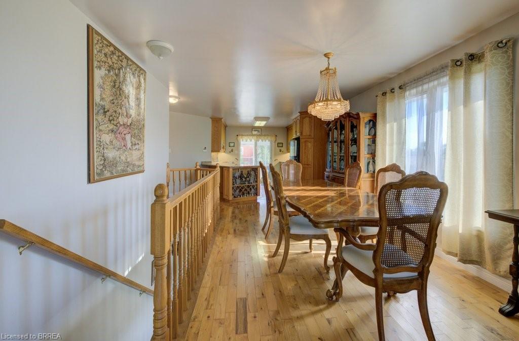 6737 Highway 20, Smithville, ON - Indoor Photo Showing Dining Room