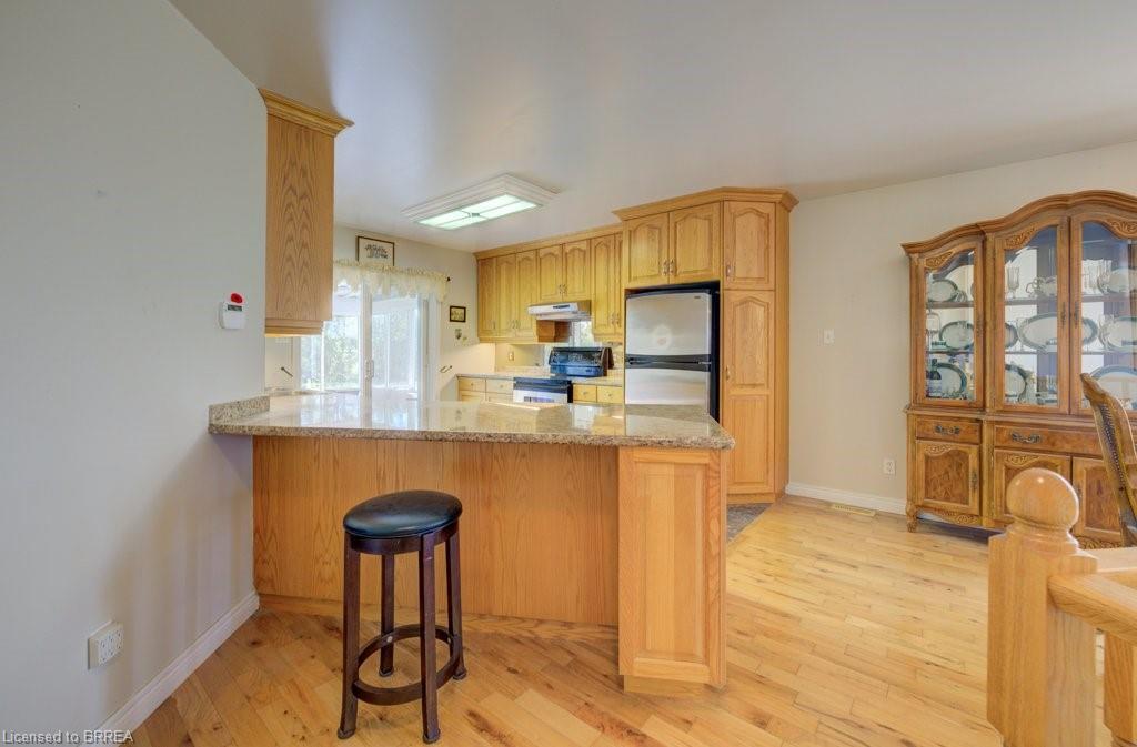 6737 Highway 20, Smithville, ON - Indoor Photo Showing Kitchen