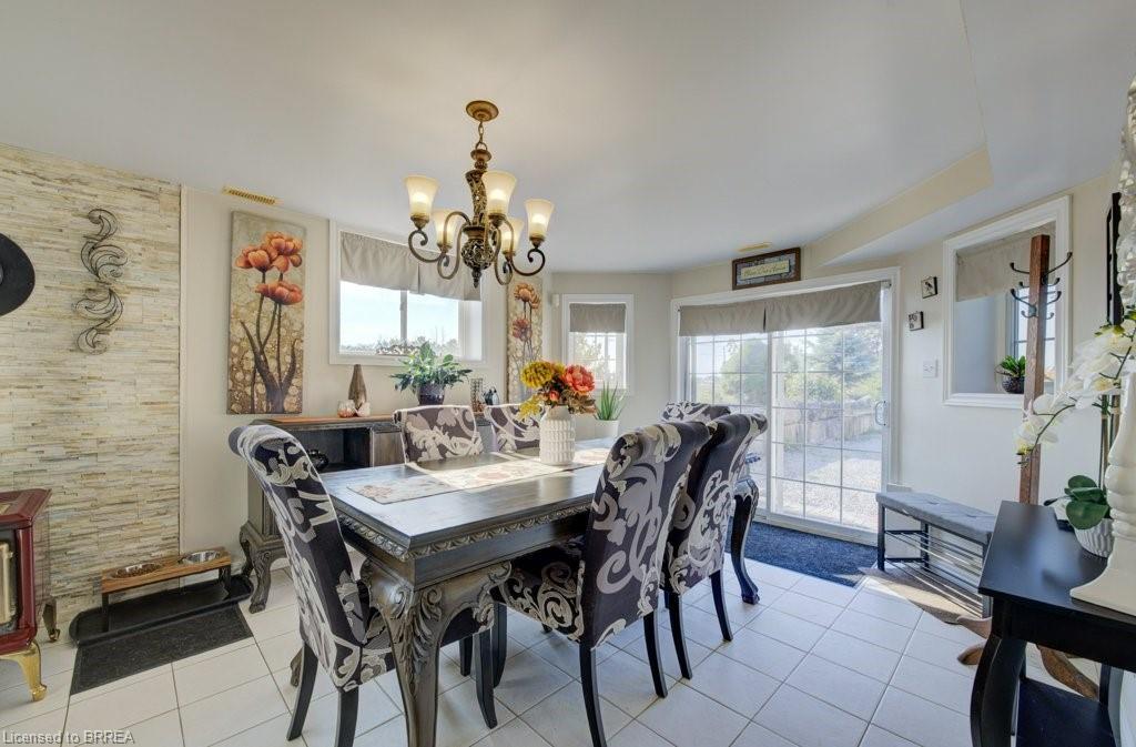 6737 Highway 20, Smithville, ON - Indoor Photo Showing Dining Room
