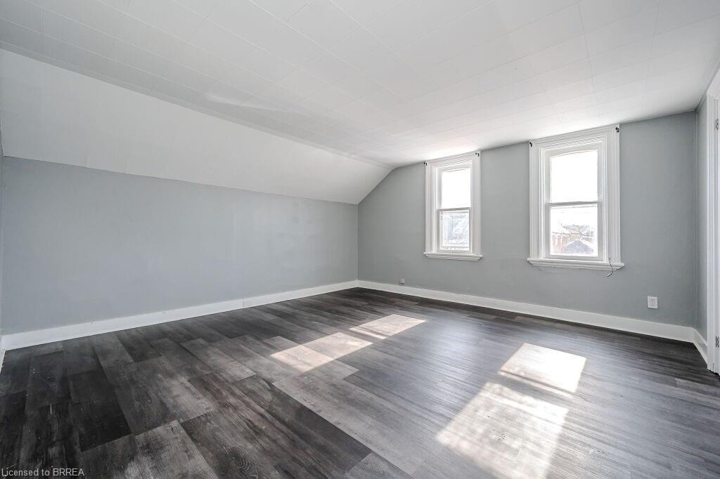 39 Park Avenue, Brantford, ON - Indoor Photo Showing Other Room
