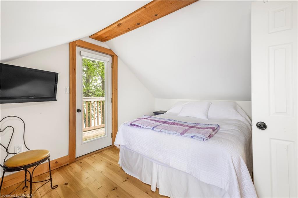43 Mcclintock Drive, Puslinch, ON - Indoor Photo Showing Bedroom