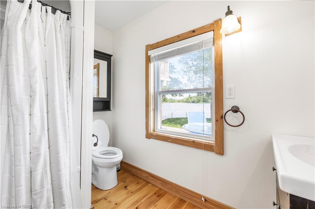 43 Mcclintock Drive, Puslinch, ON - Indoor Photo Showing Bathroom